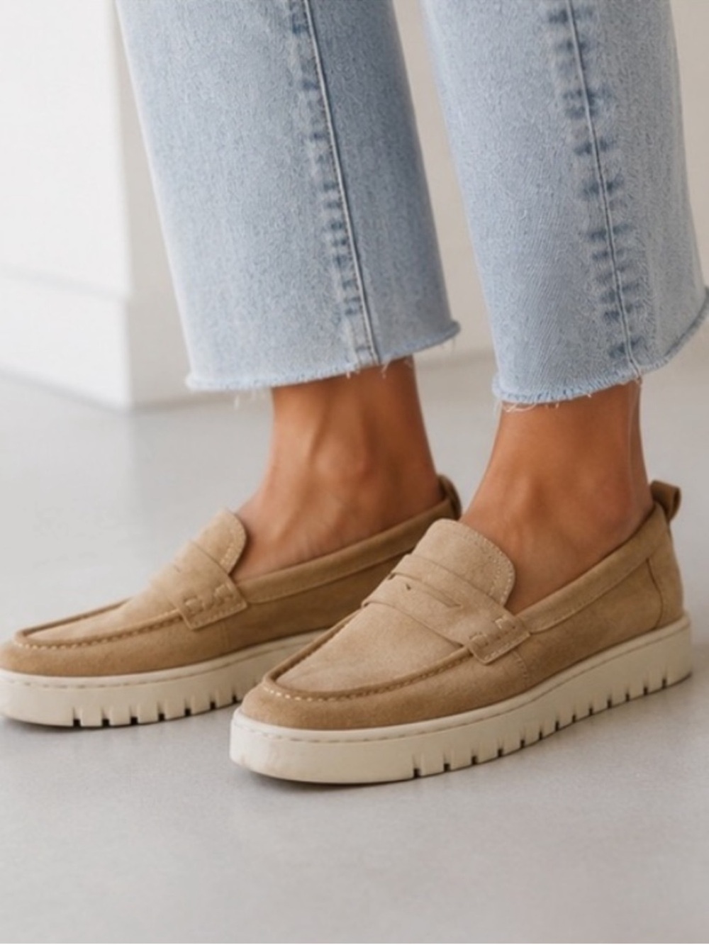 Vionic Uptown Sand Suede Penny Loafer - Size 10